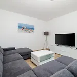 Melanie Apartmán