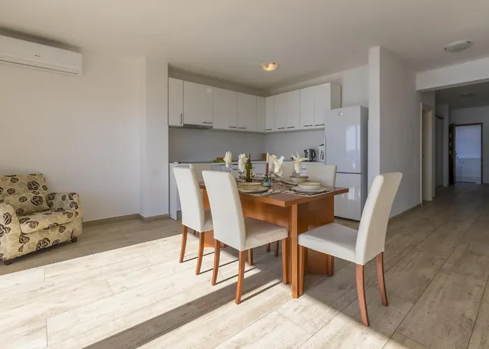 Melanie Апартаменты *