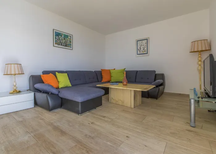 Апартаменты Melanie *